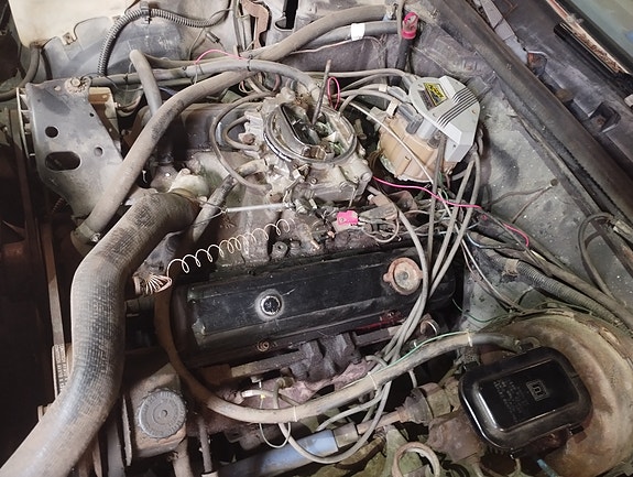 Chevrolet 305 moottori+th700