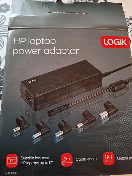 Kannettavien virta-adapterit