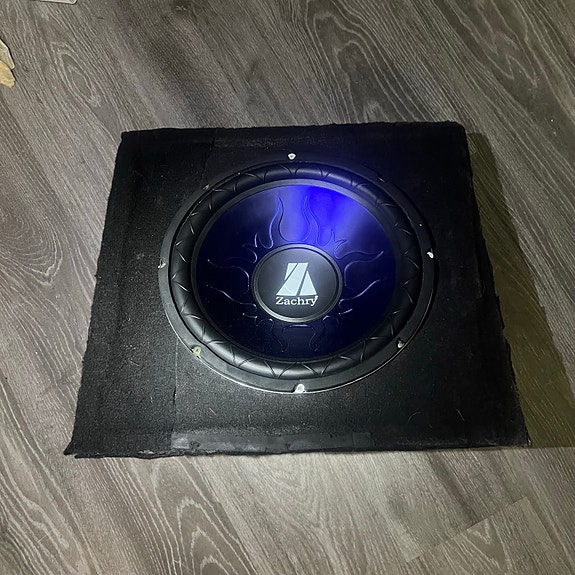 subwoofer kotelolla