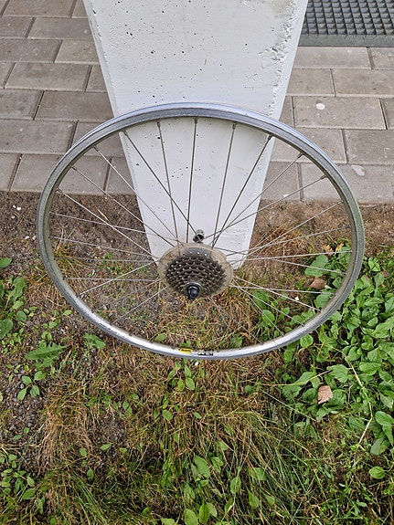Pyörän takavanne