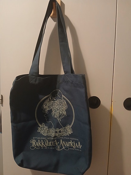 2014 Rakkautta ja anarkiaa sininen kangaskassi