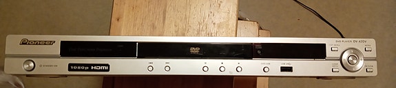 Pioneer DV-420V-s DVD-soitin