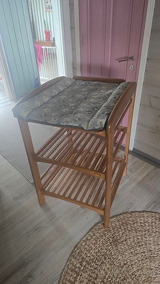 Hoitopöytä BRIO