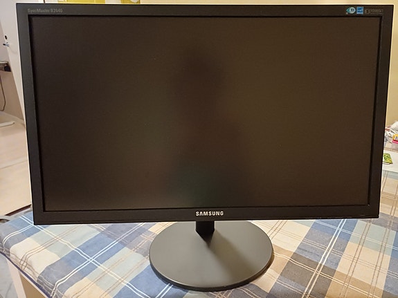 Samsung SyncMaster B2440 24" tietokoneen näyttö