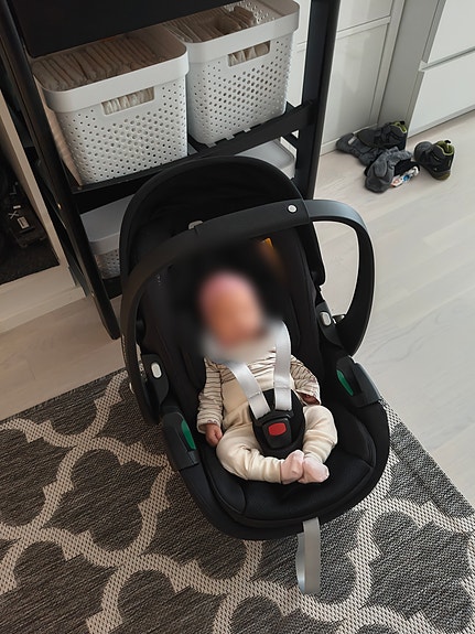 Maxi-Cosi Pebble pro 2 turvakaukalo