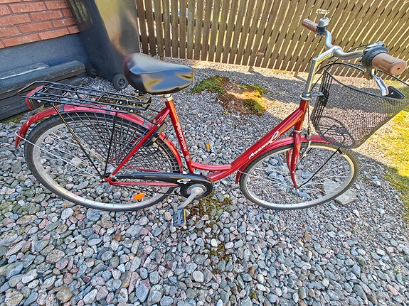 Tunturi naisten polkupyörä