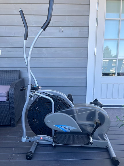 Annetaan ilmaiseksi cross trainer
