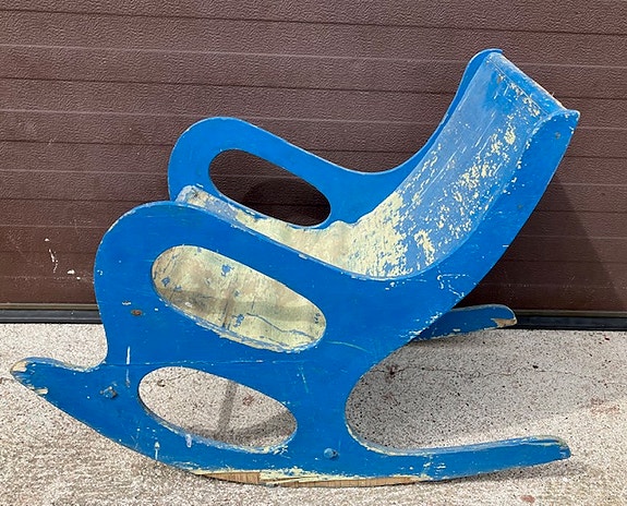 Vanha lasten keinutuoli