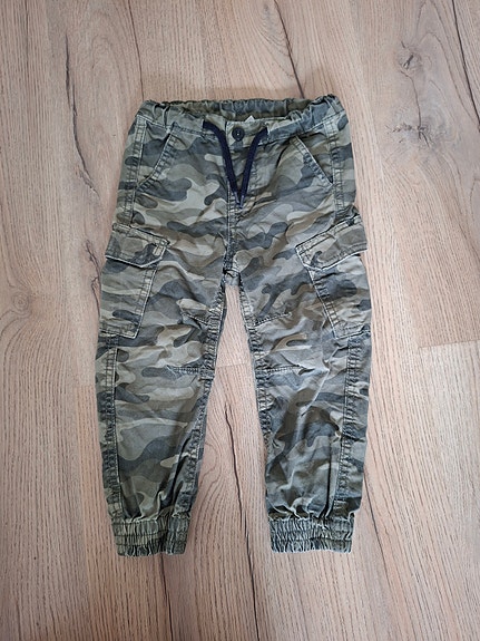 Kappahl housut 92cm