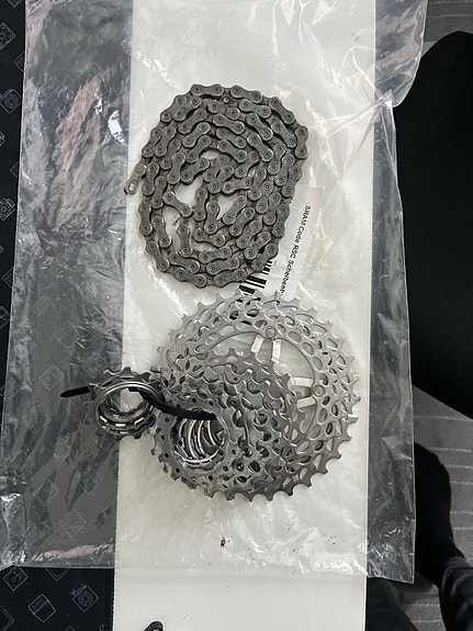 SRAM PG-1130 11-32 takapakka + Shimano HG-601 ketjut