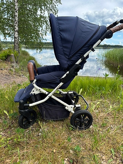 Crescent lastenrattaat tummansininen