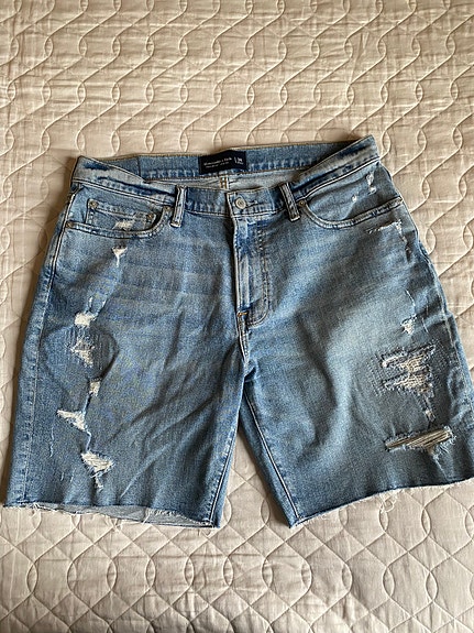 Miesten Abercrombie & Fitch farkku shortsit koko W 34 / L