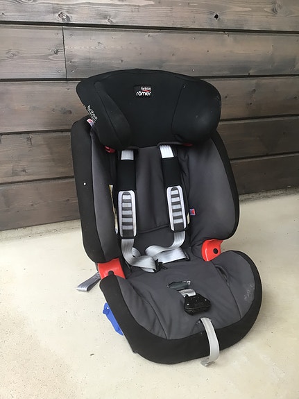 Myydään Britax Römer Multi-Tech -turvaistuin