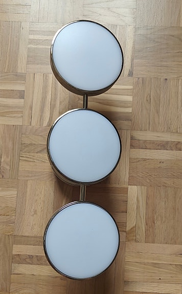 Kylpyhuoneen LED-seinävalaisin