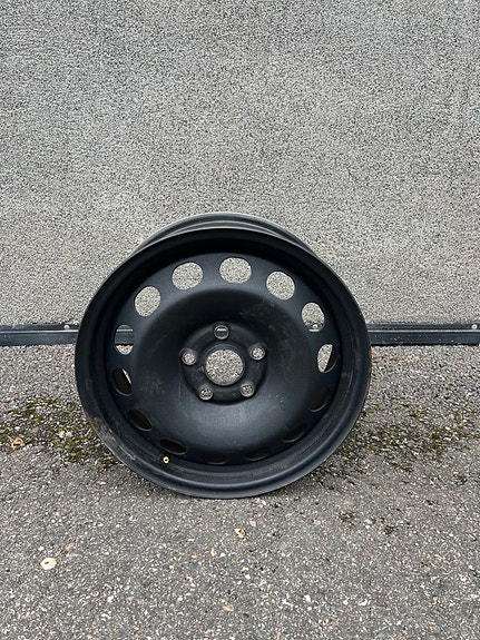 Mustat peltivanteet 5x112 16t (VW T4 transporter)