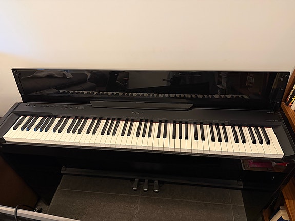 Casio Privia PX-830 sähköpiano musta