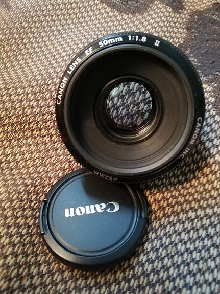 Canon EF 50mm f/1.8