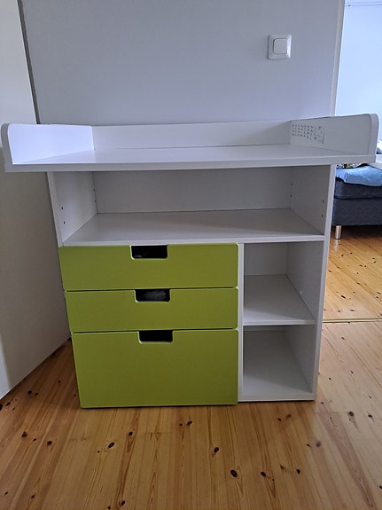 IKEA lasten lipasto / hoitotaso valkoinen-vihreä