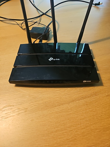 TP-LINK reititin