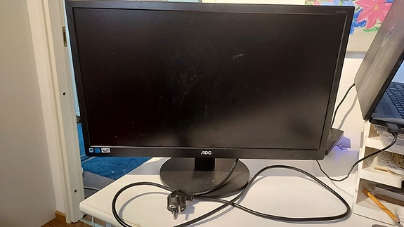 AOC 23,6 " FullHD näyttö