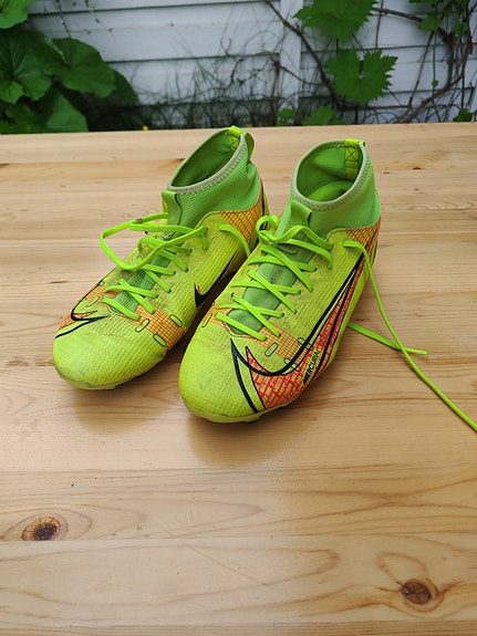 Nike Mercurial  jalkapallokengät