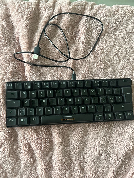 Deltaco Gaming RGB-mininäppäimistö USB