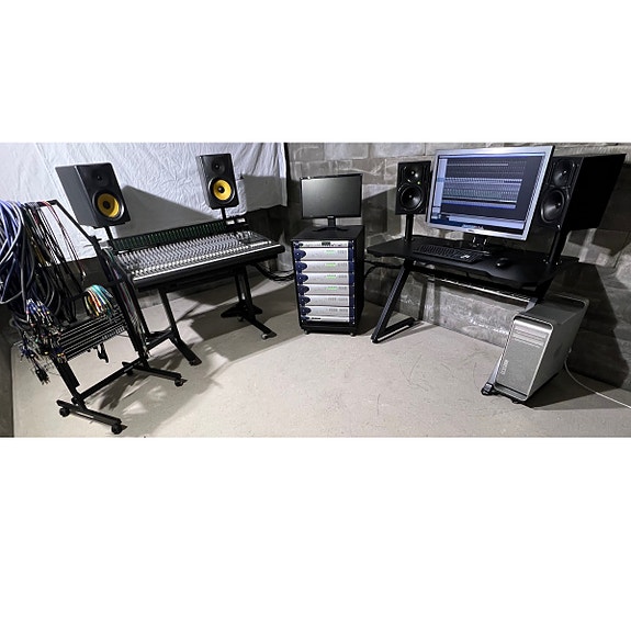 Digidesign/Avid Pro Tools HD 10 + Mackie 8 bus + Mac Pro paketti