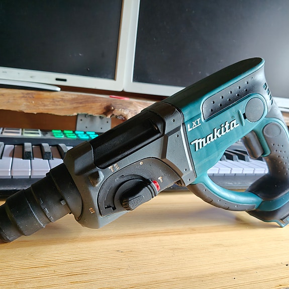 Makita akkuporavasara