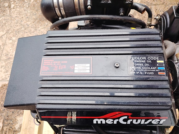 MerCruiser 4.3L V6 bensiiniveneen moottori