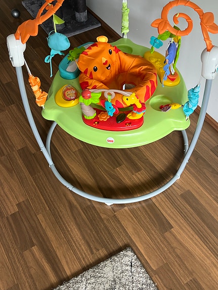 Fisher-Price hyppykiikku / leikkikeskus vauvalle