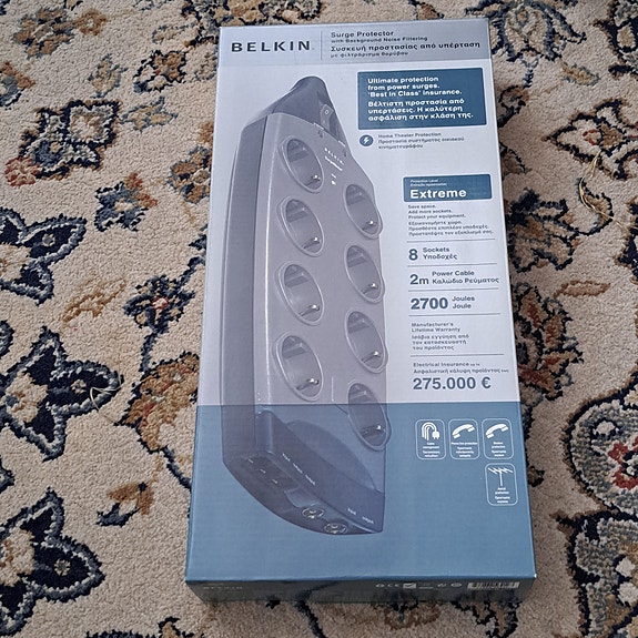 Ylijännitesuoja Belkin