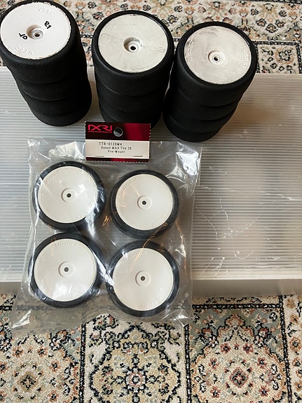 1/10 touring renkaat ja vanteet