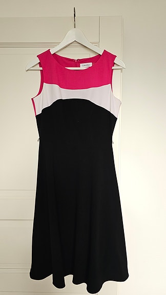 Calvin Klein mekko (XS)
