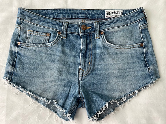 Crocker naisten farkkushortsit, W29 (koko M)