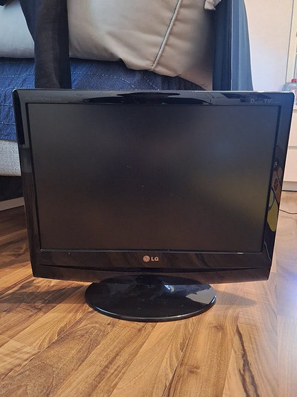 LG televisio / näyttö musta