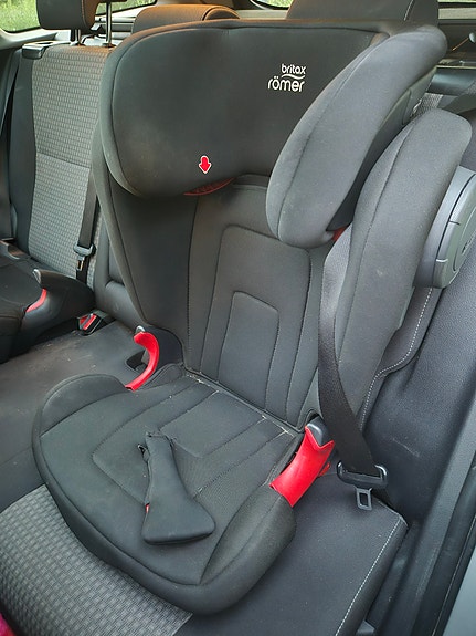 Britax Römer turvaistuin 36 kg musta
