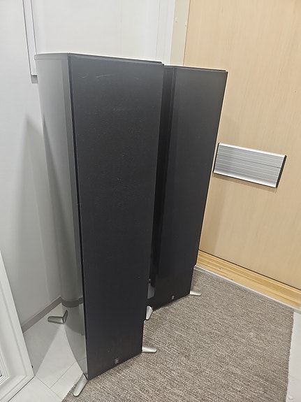 Yamaha NS-777