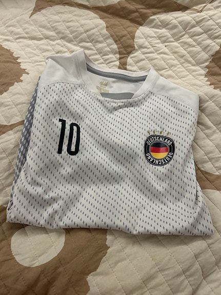 H&M Sport Saksan jalkapallopaita koko 134/140 valkoinen