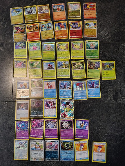 Pokemon kortteja