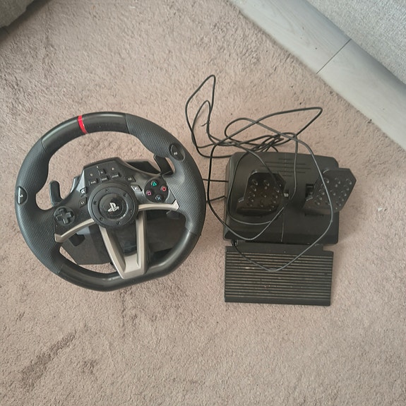 Hori Rwa rattiohjain ja polkimet PS/PC