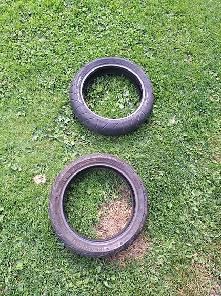 Skootterin renkaat.