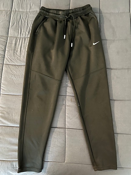 Nike collegehousut