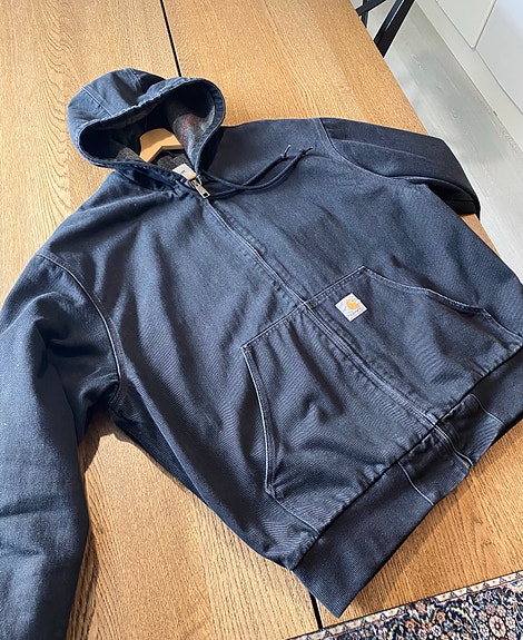 Carhartt OG active jacket, kivipesty musta