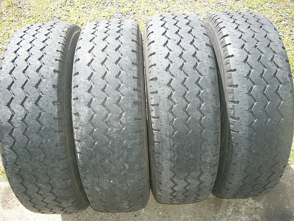 Michelin kesärenkaat 225/75R 16 CP