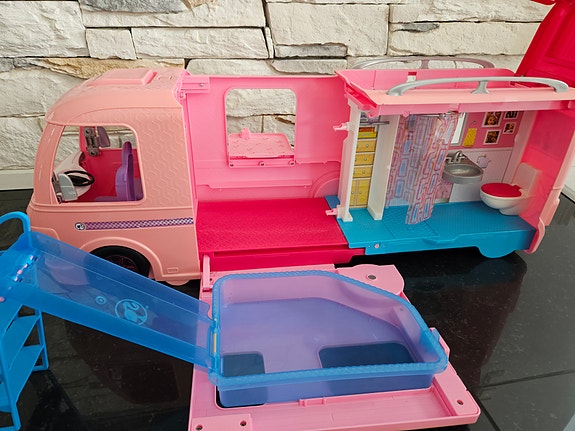 Barbie asuntoauto