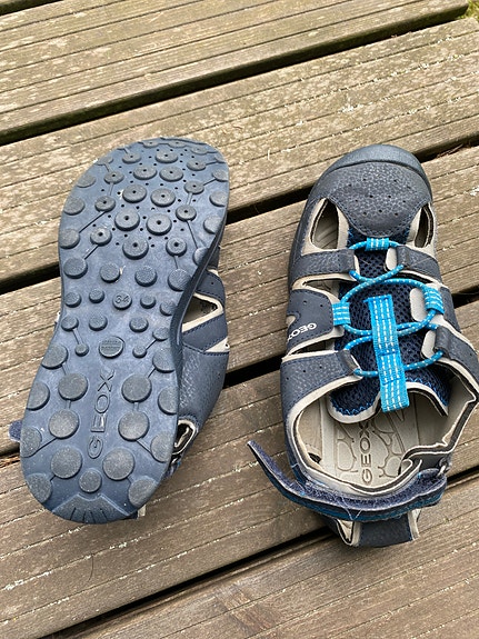 Geox sandaalit koko 34 tummansiniset unisex