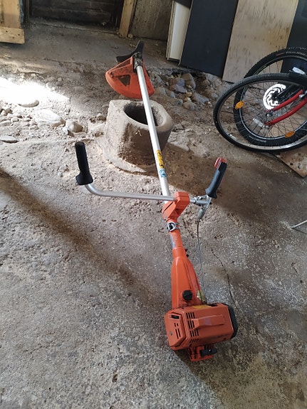 Husqvarna 244RX raivaussaha