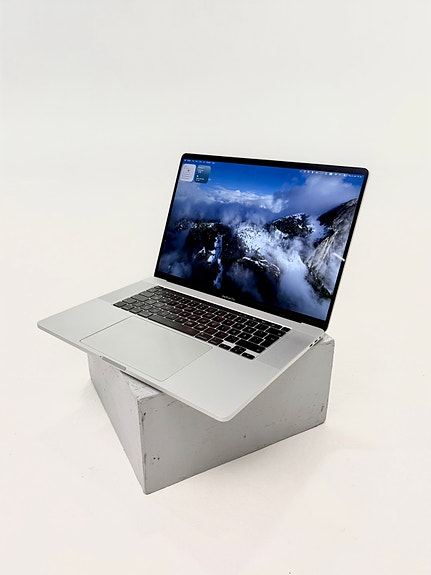 Apple MacBook Pro 16" (2019) i9 / 32 Gt / 1 Tt SSD / Radeon Pro 5500M
