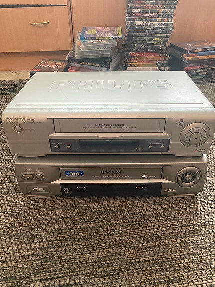 Videonauhuri vhs 2kpl