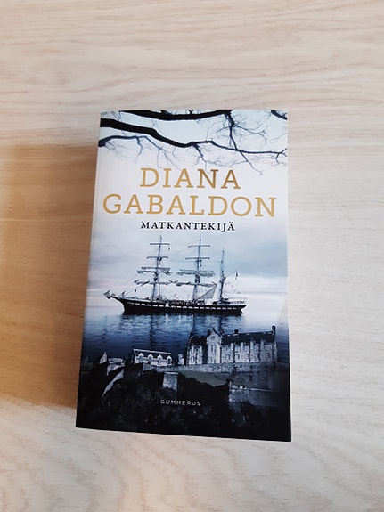 Diana Gabaldon Matkantekijä pokkari